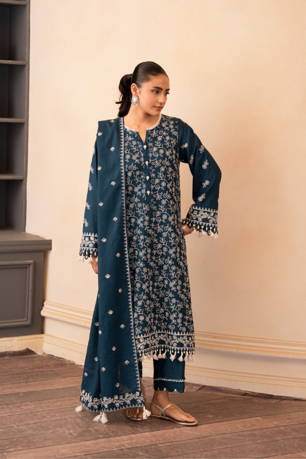 3 Piece - Embroidered Khaddar - V7 - 01