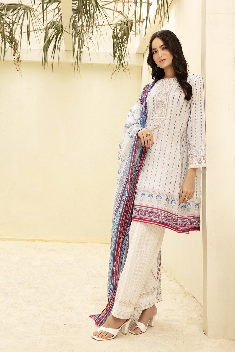 Printed Embroidered – Lawn – 01