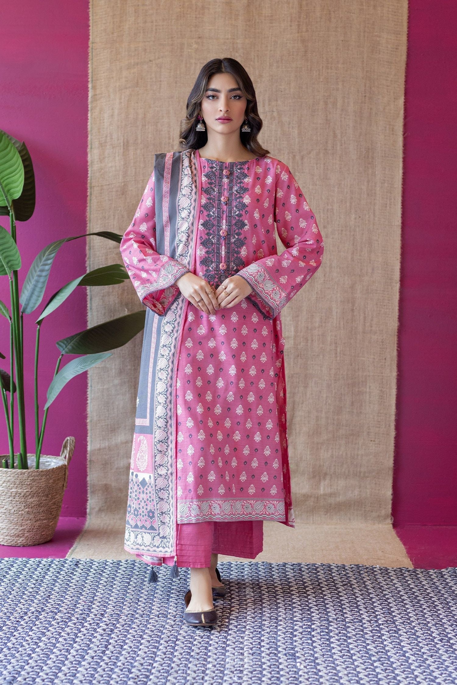 Embroidered – Khaddar 3PC – 136